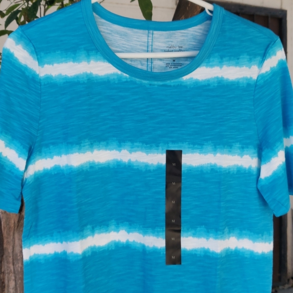 Banana republic women's Malibu T-shirt - Picture 5 of 5